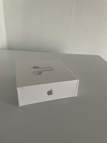 AirPods 2