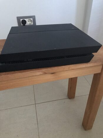 PlayStation 4, Black, 1TB