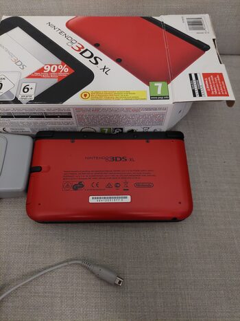 Nintendo 3DS XL, Black & Red