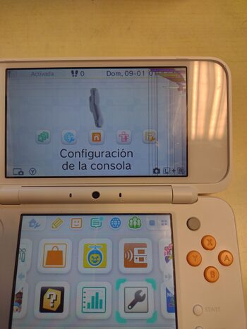 Nintendo 3DS, Orange & White for sale