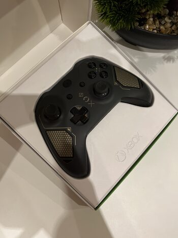 Xbox One Recon Tech Controller