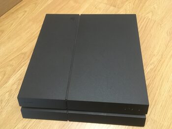 CONSOLA PS4 para repuestos /reparar (solo consola)
