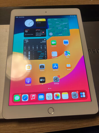Apple iPad 9.7 32GB Wi-Fi Silver (2018)