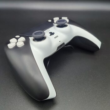 Mando PS5 Scuf Black & White