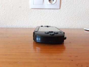 PSP Street (E1000) NEGRA, 16GB + Juego +Memory Stick + Cargador