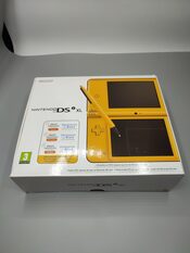 Nintendo DSi XL, Yellow