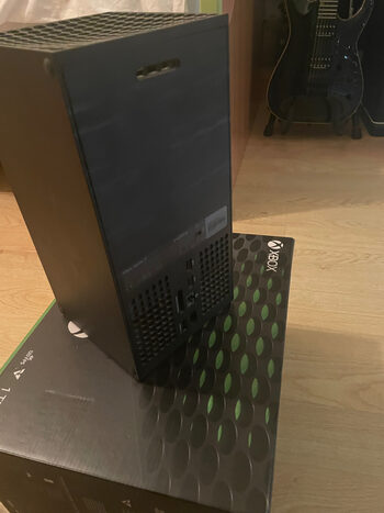 xbox series x en perfecto estado con su caja