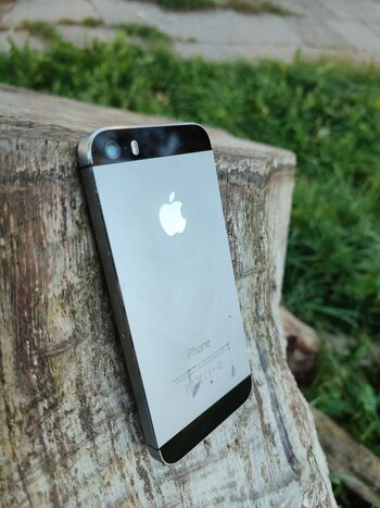 Redeem Apple iPhone 5s 16GB Space Gray