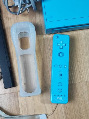 Nintendo Wii, Neon Blue, 512MB