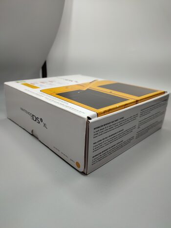 Nintendo DSi XL, Yellow