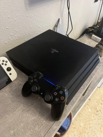 PS4 Pro 1TB + Red Dead Redemption