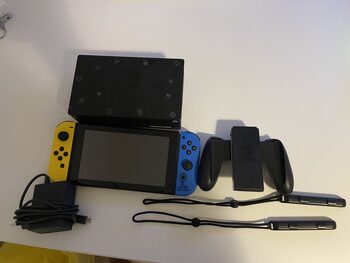 Nintendo Switch, Yellow & Blue, 32GB