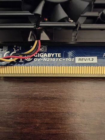 Gigabyte GeForce 210 1 GB 520 Mhz PCIe x16 GPU