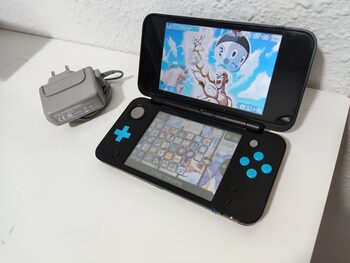 New Nintendo 2DS XL, Black & Blue