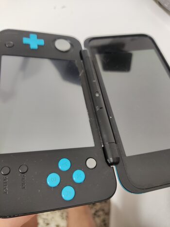 New Nintendo 2DS XL, Black & Blue