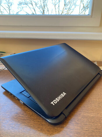 Toshiba satellite c50-b-14d for sale