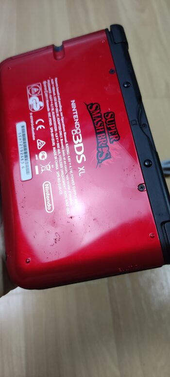 Nintendo 3DS XL, Red