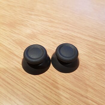 DualShock 4 v2 analog sticks