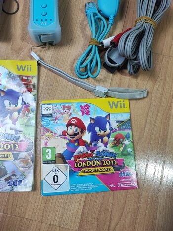 Nintendo Wii, Neon Blue, 512MB