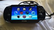 PS Vita con H.@.C.K olEd