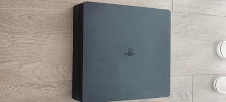 PlayStation 4 Slim, Black, 500GB