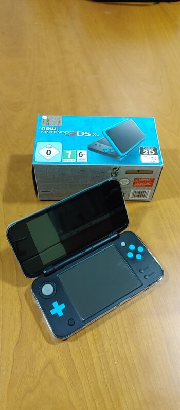 Nintendo 2DS XL 